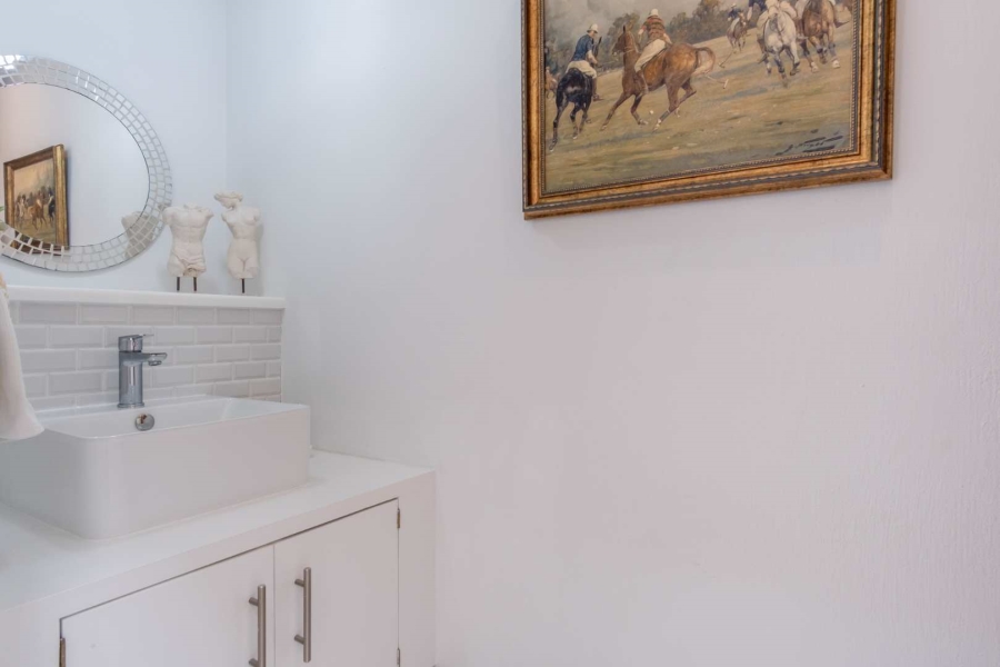 6 Bedroom Property for Sale in Kenrock Country Estate Western Cape